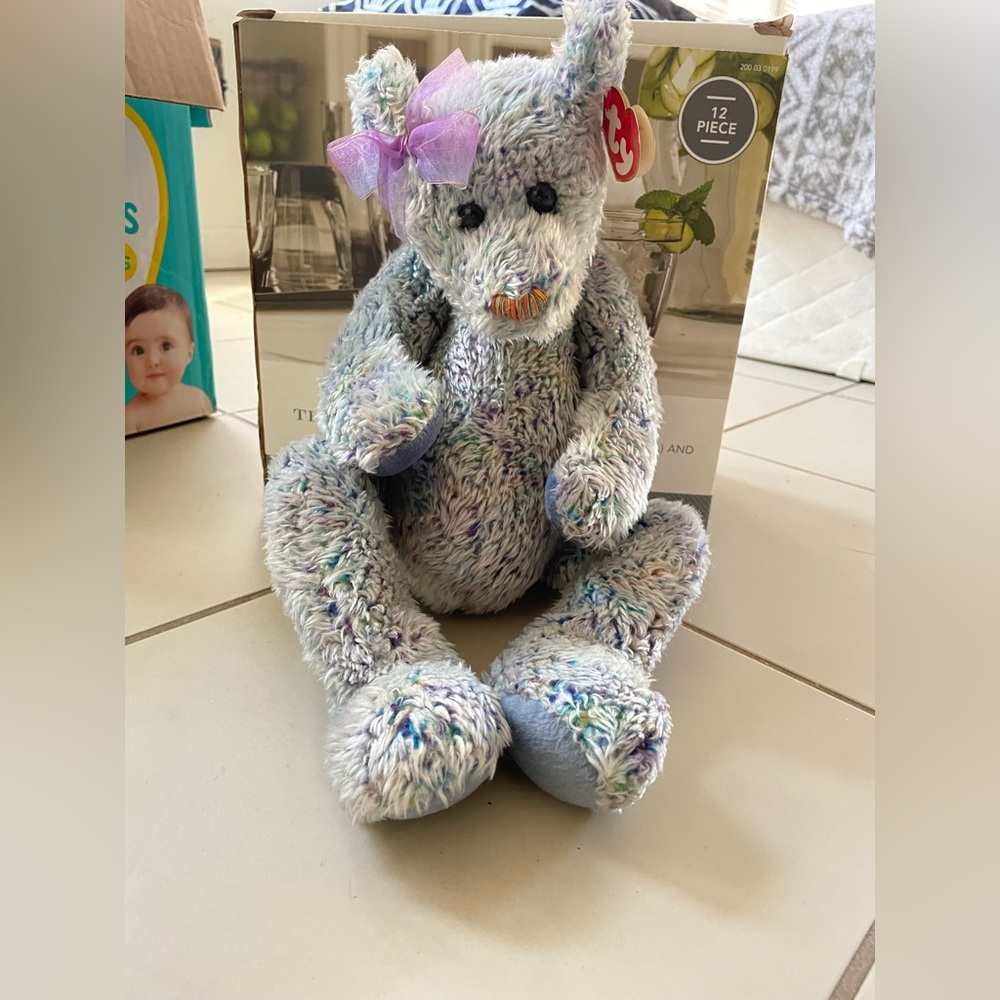 Large Ty beanie baby razzmatazz